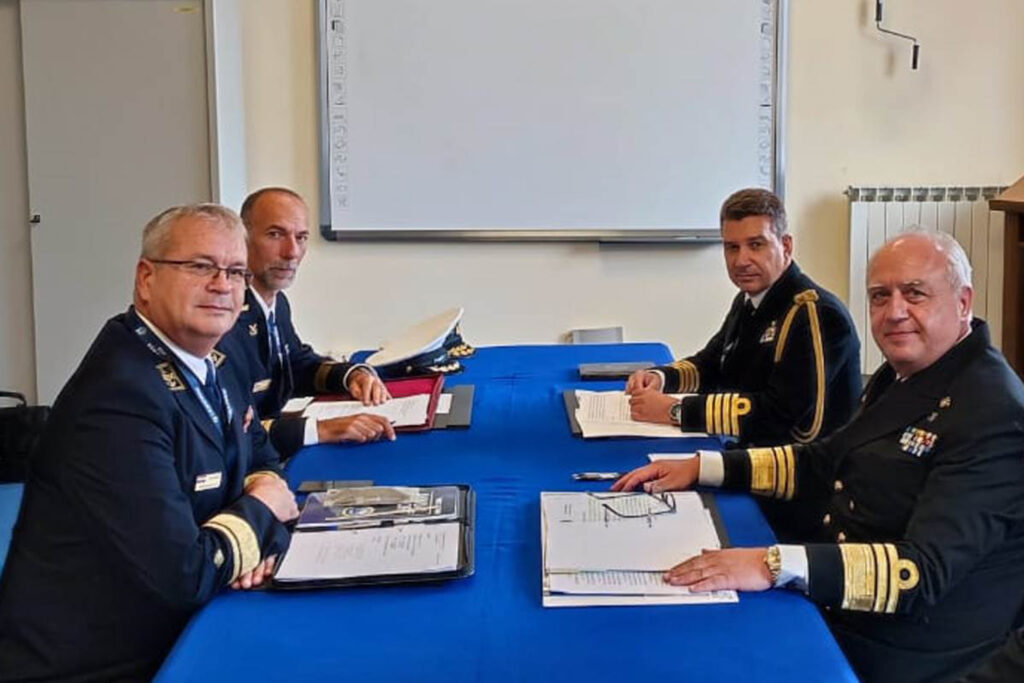 Slika https://www.morh.hr/wp-content/uploads/2022/10/2022-10-13-hrm-2-1024x683.jpg