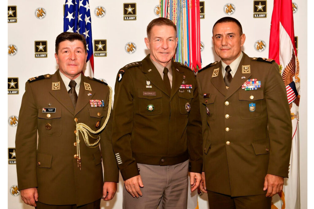 Slika https://www.morh.hr/wp-content/uploads/2022/10/2022-10-17-seric-orginal2-1024x683.jpg