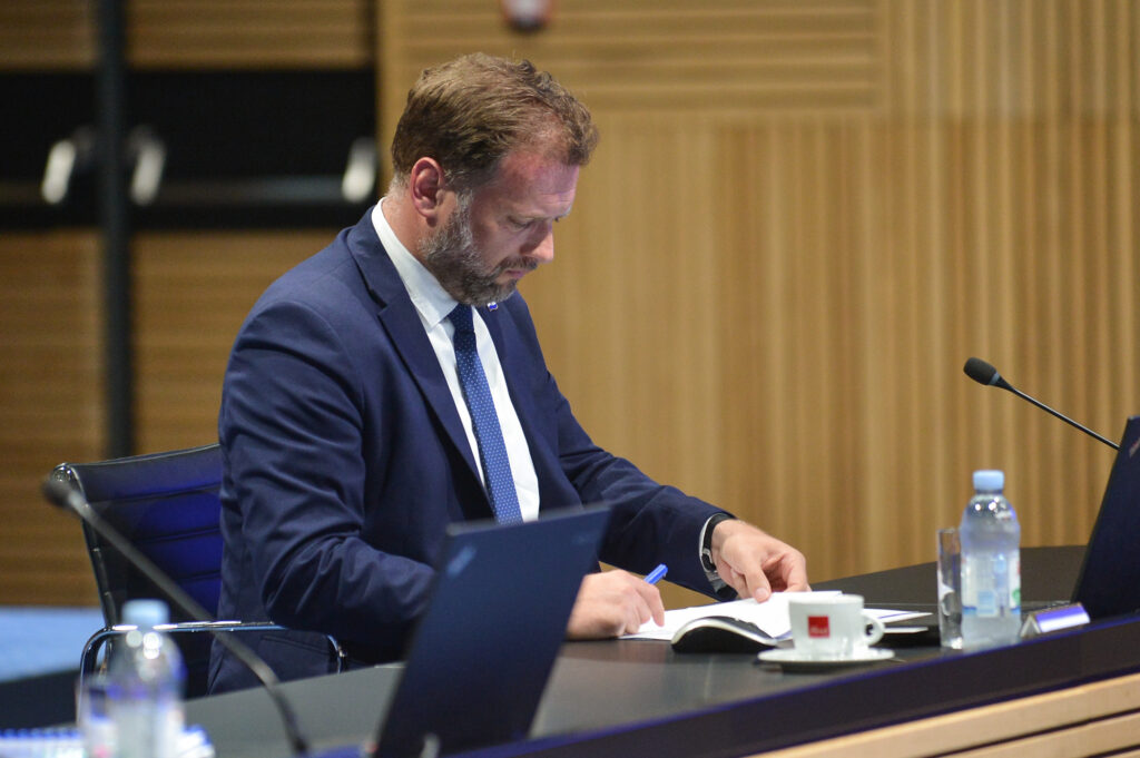 Slika https://www.morh.hr/wp-content/uploads/2022/10/2022-10-19-vlada-rh-2-1024x681.jpg