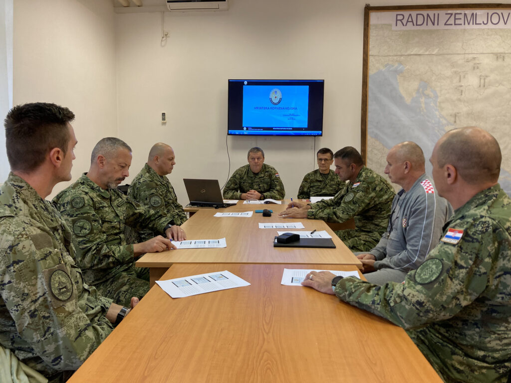 Slika https://www.morh.hr/wp-content/uploads/2022/10/2022-10-24-kineziolozi-1024x768.jpg