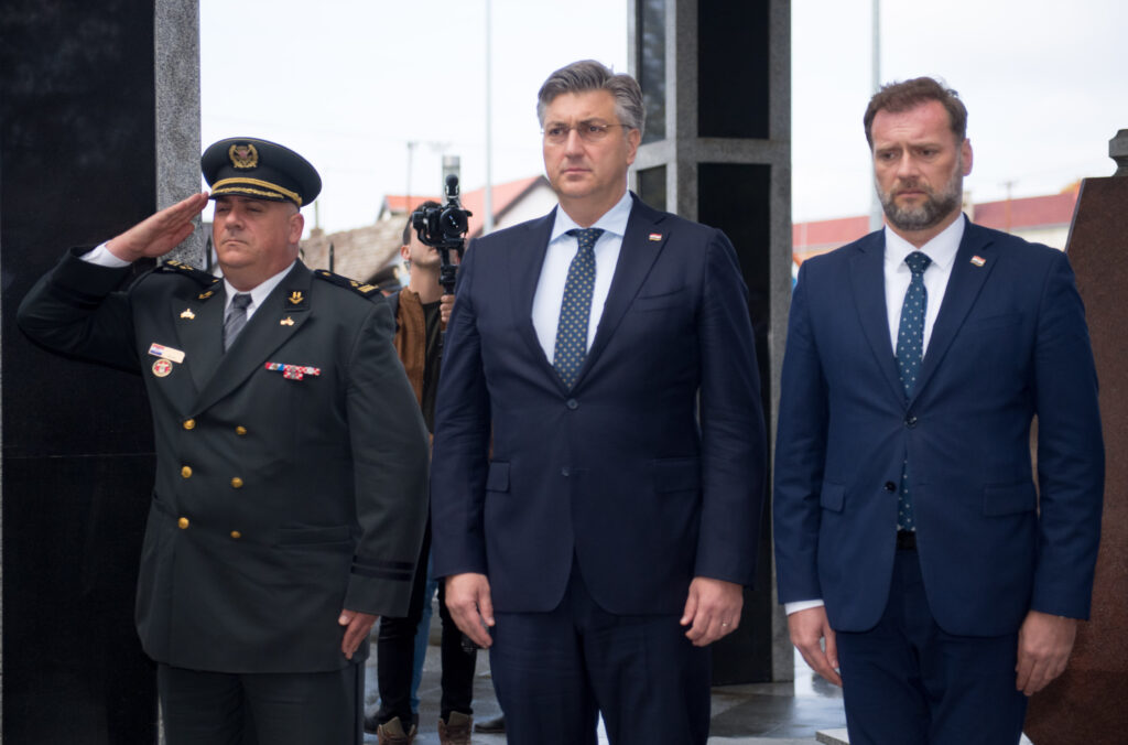 Slika https://www.morh.hr/wp-content/uploads/2022/11/2022-11-11-zupanja-05-1024x676.jpg
