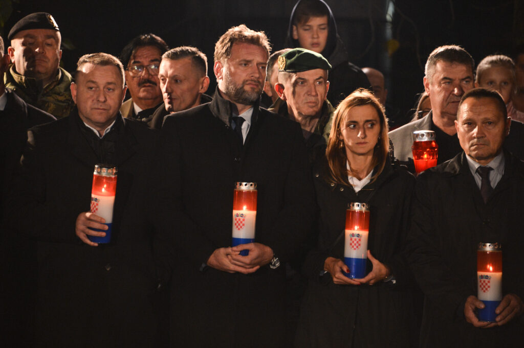Slika https://www.morh.hr/wp-content/uploads/2022/11/2022-11-17-vukovarska-bolnica-11-1024x681.jpg