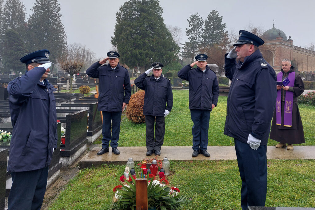 Slika https://www.morh.hr/wp-content/uploads/2022/12/20221208_095613-1024x683.jpg