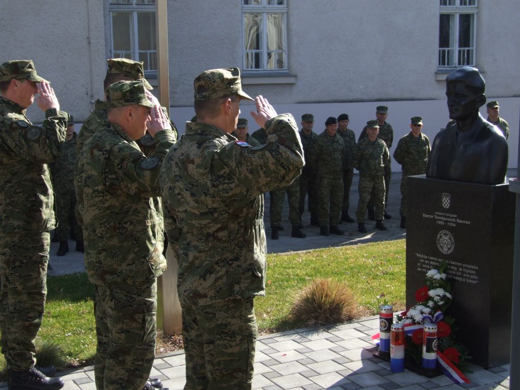 Slika https://www.morh.hr/wp-content/uploads/2023/02/2023-02-21-docasnicka-skola-3.jpg