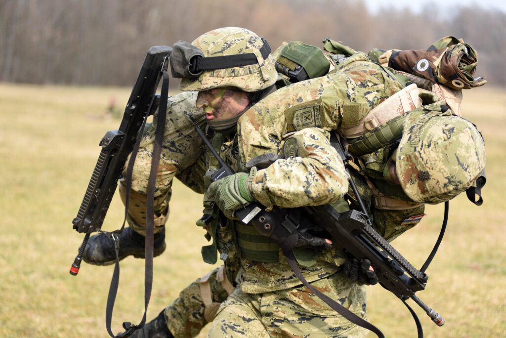 Slika https://www.morh.hr/wp-content/uploads/2023/02/2023-02-27-gakovo-kamp-kadeta-1024x684.jpg