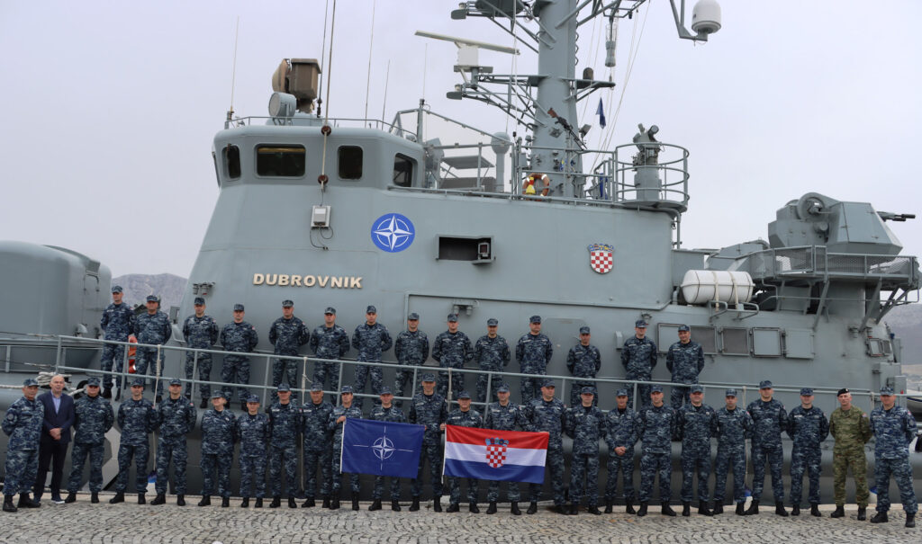 Slika https://www.morh.hr/wp-content/uploads/2023/03/2023-03-11-hrm-nato-brodovi-1-1024x605.jpg