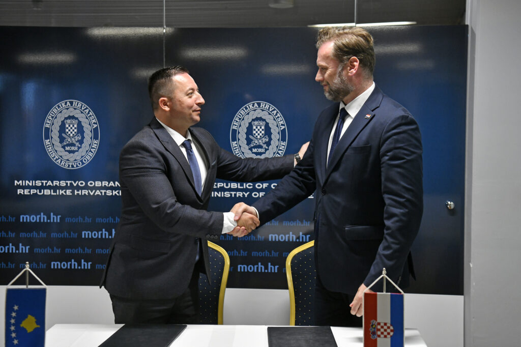 Slika https://www.morh.hr/wp-content/uploads/2023/05/2023-05-04-kosovo-1024x682.jpg