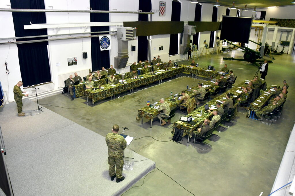 Slika https://www.morh.hr/wp-content/uploads/2023/05/2023-05-09-hvu-1024x683.jpg