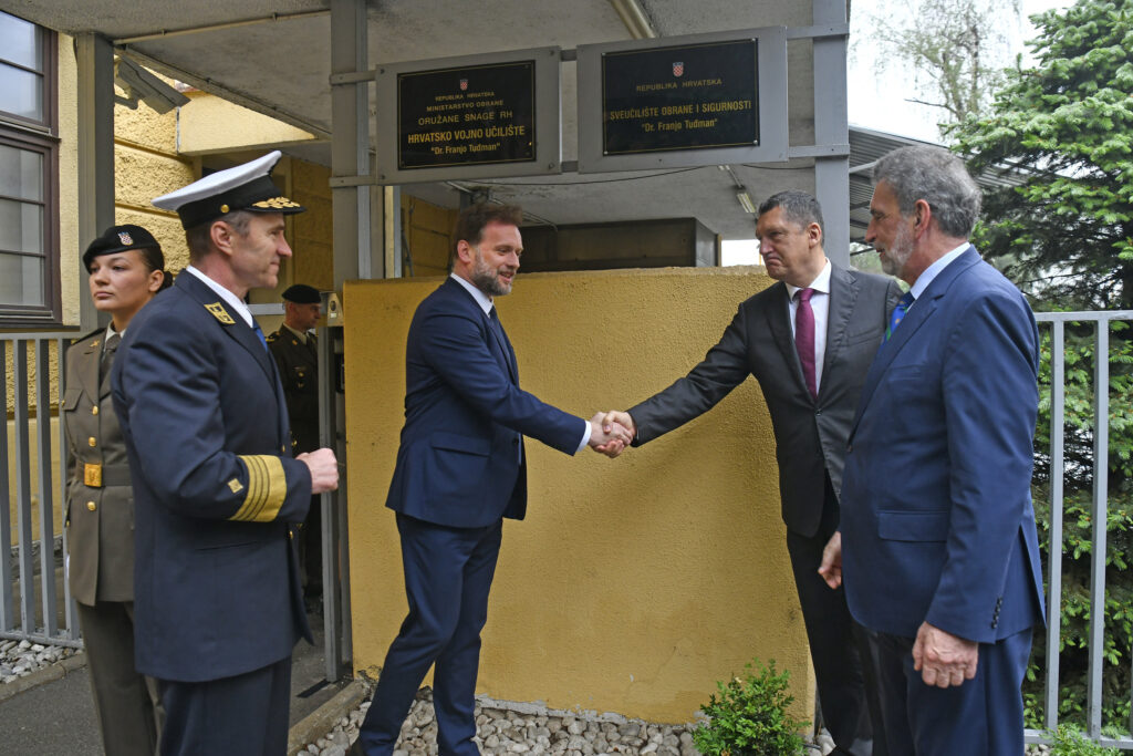 Slika https://www.morh.hr/wp-content/uploads/2023/05/2023-05-12-sveuciliste-1024x683.jpg