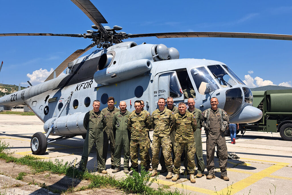 Slika https://www.morh.hr/wp-content/uploads/2023/05/2023-05-24-kfor-1-1024x683.jpg