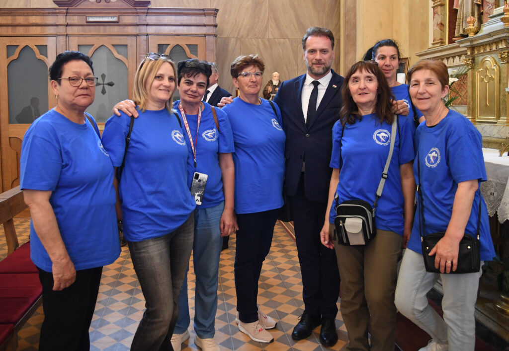 Slika https://www.morh.hr/wp-content/uploads/2023/06/2023-06-03-vukovar-1024x707.jpg
