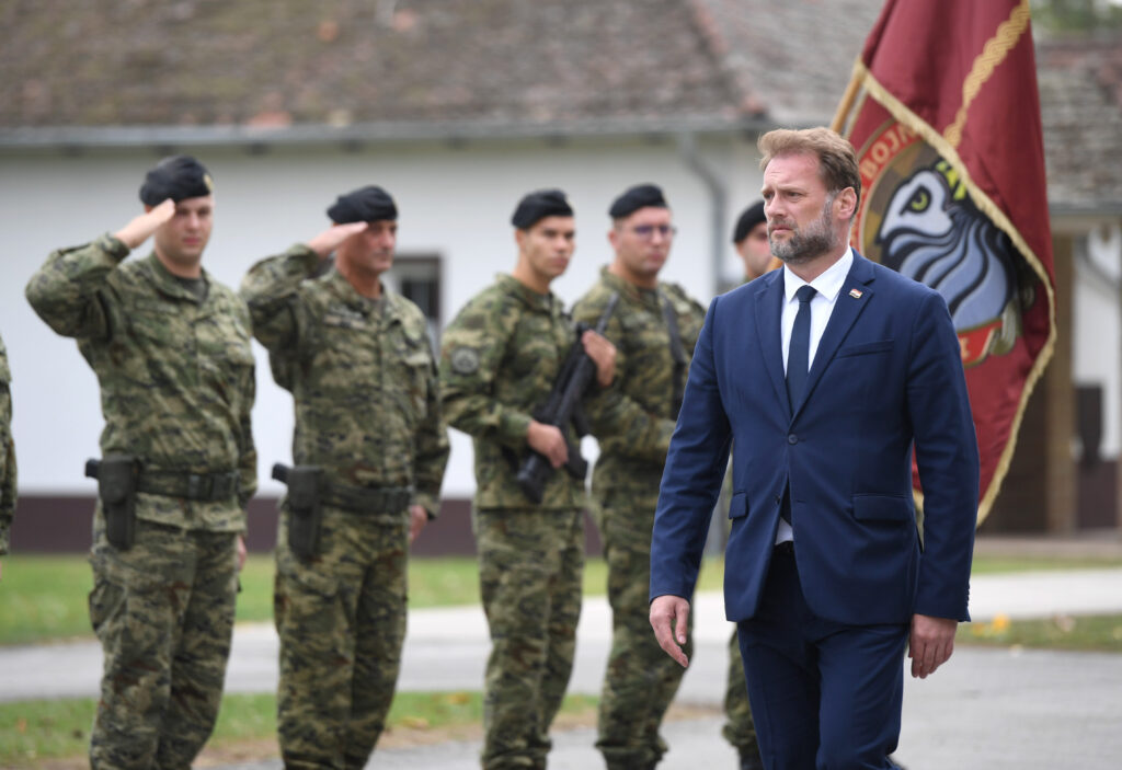 Slika https://www.morh.hr/wp-content/uploads/2023/10/2023-10-05-sokolovi-1024x703.jpg