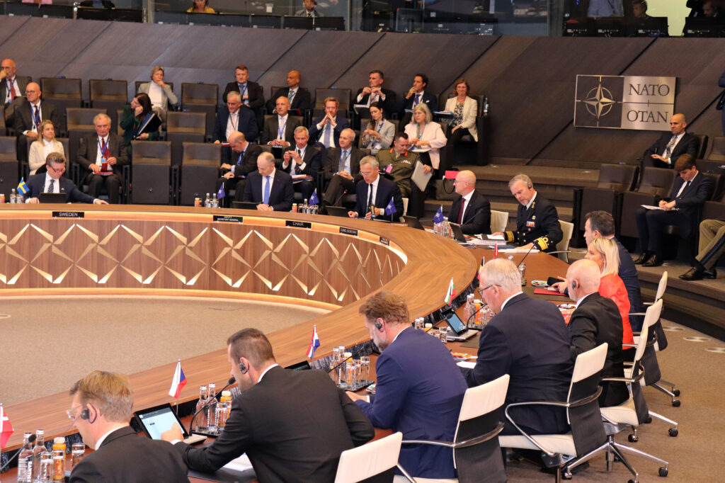 Slika https://www.morh.hr/wp-content/uploads/2023/10/2023-10-11-mo-nato-1024x682.jpg