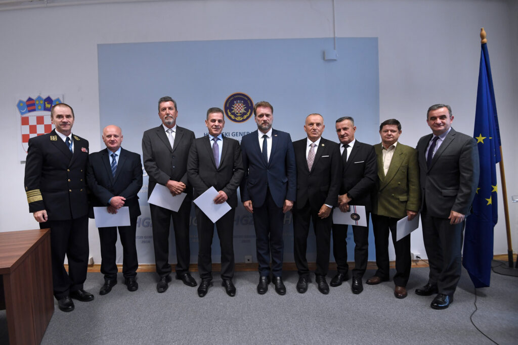 Slika https://www.morh.hr/wp-content/uploads/2023/11/2023-11-07-hgz--1024x683.jpg