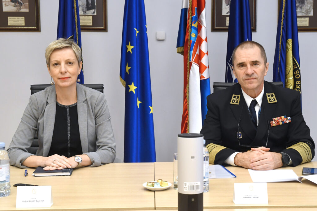 Slika https://www.morh.hr/wp-content/uploads/2023/11/2023-11-22-bujan-hranj-1024x683.jpg