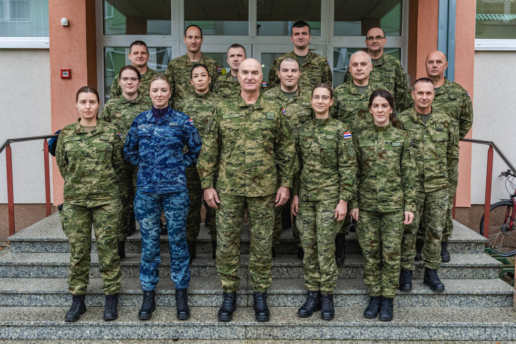 Slika https://www.morh.hr/wp-content/uploads/2023/12/2023-12-13-tecaj-1024x682.jpg