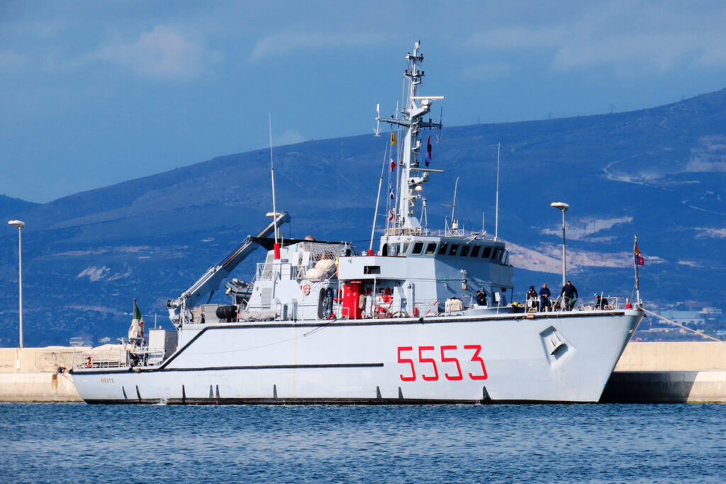 Slika https://www.morh.hr/wp-content/uploads/2024/03/2024-03-08-talijanski-minolovac-1024x683.jpg