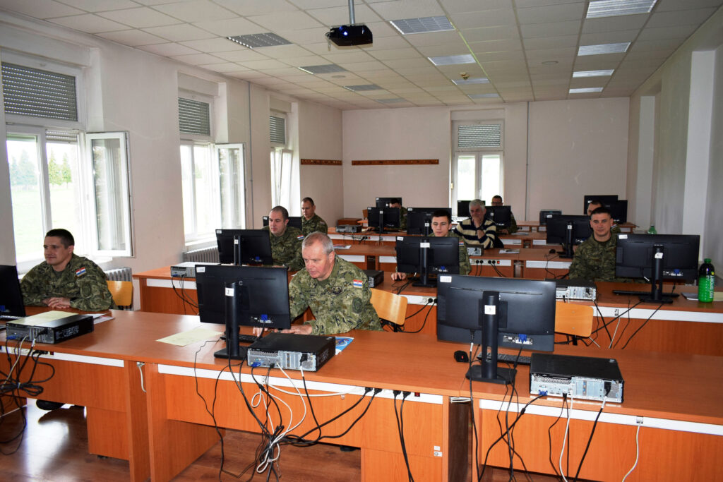 Slika https://www.morh.hr/wp-content/uploads/2024/03/2024-03-15-materijalna-sredstva-1024x683.jpg