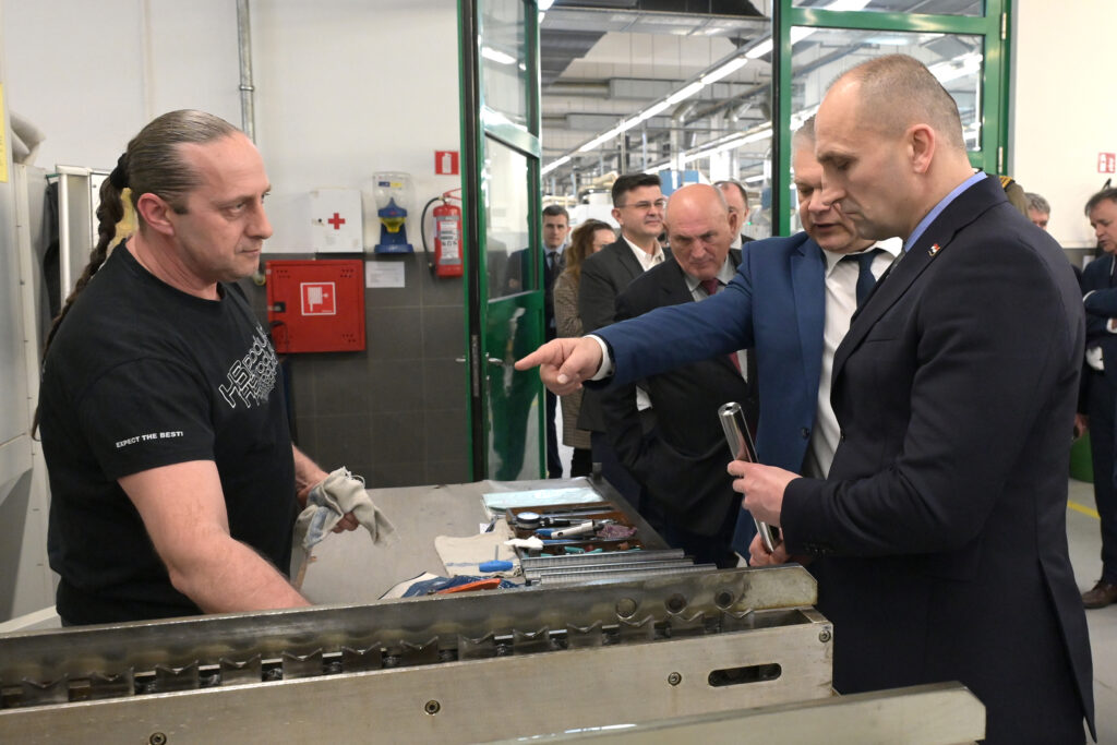 Slika https://www.morh.hr/wp-content/uploads/2024/03/2024-03-19-hs-produkt-02-1024x683.jpg