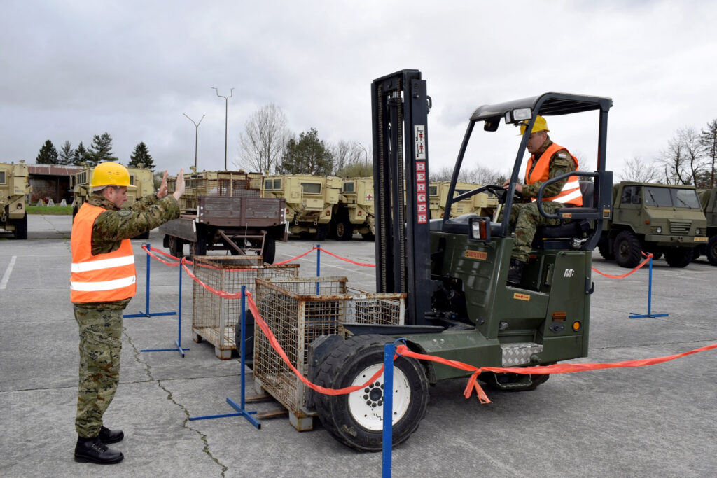 Slika https://www.morh.hr/wp-content/uploads/2024/04/2024-04-05-upravljanje-vilicarom-1024x683.jpg