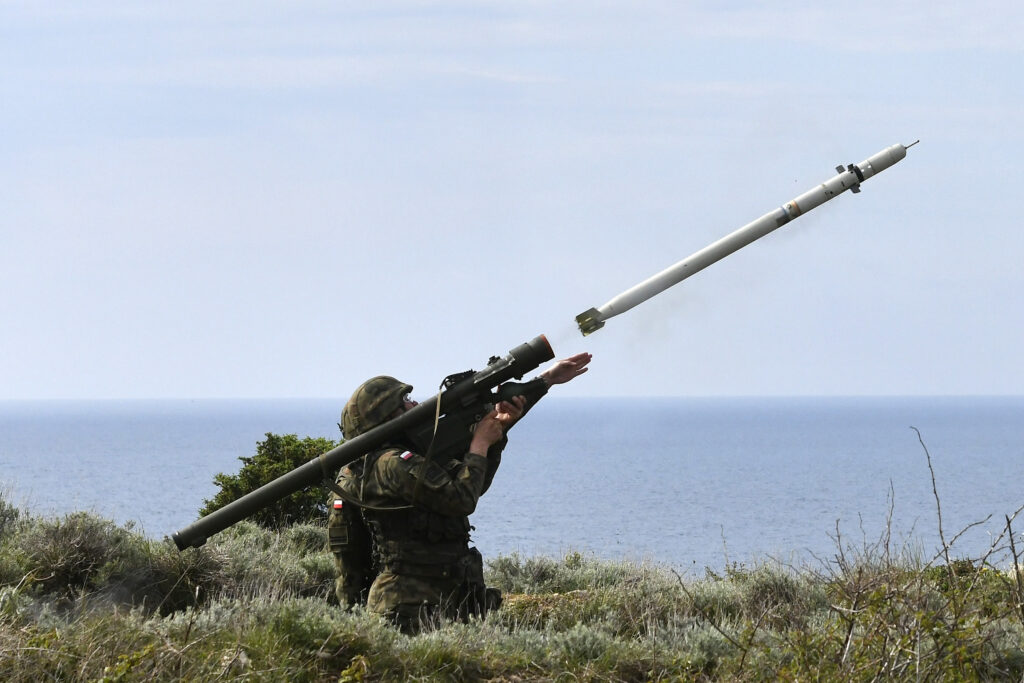 Slika https://www.morh.hr/wp-content/uploads/2024/04/2024-04-11-stit-vojna-vjezba-1024x683.jpg