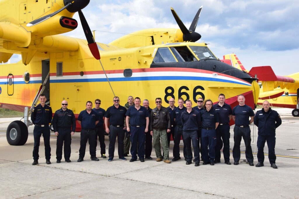 Slika https://www.morh.hr/wp-content/uploads/2024/04/2024-04-18-29-zemunik-dvd-njemacki-3-1024x683.jpg