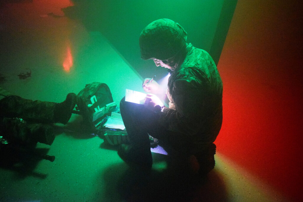 Slika https://www.morh.hr/wp-content/uploads/2024/04/2024-04-18-obuka-borbrni-spasioc-1-1024x683.jpg