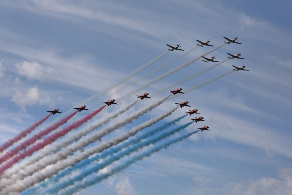 Slika https://www.morh.hr/wp-content/uploads/2024/04/2024-04-24-red-arrows-i-krila-oluje-1024x683.jpg