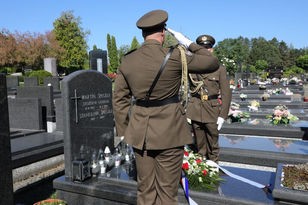 Slika https://www.morh.hr/wp-content/uploads/2024/05/2024-05-10-martin-spegelj-5-1024x683.jpg