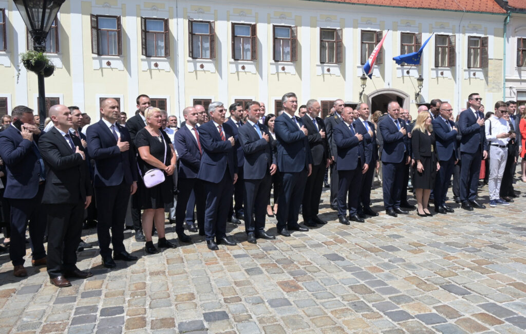 Slika https://www.morh.hr/wp-content/uploads/2024/05/2024-05-30-dan-drzavnosti-1-1024x650.jpg