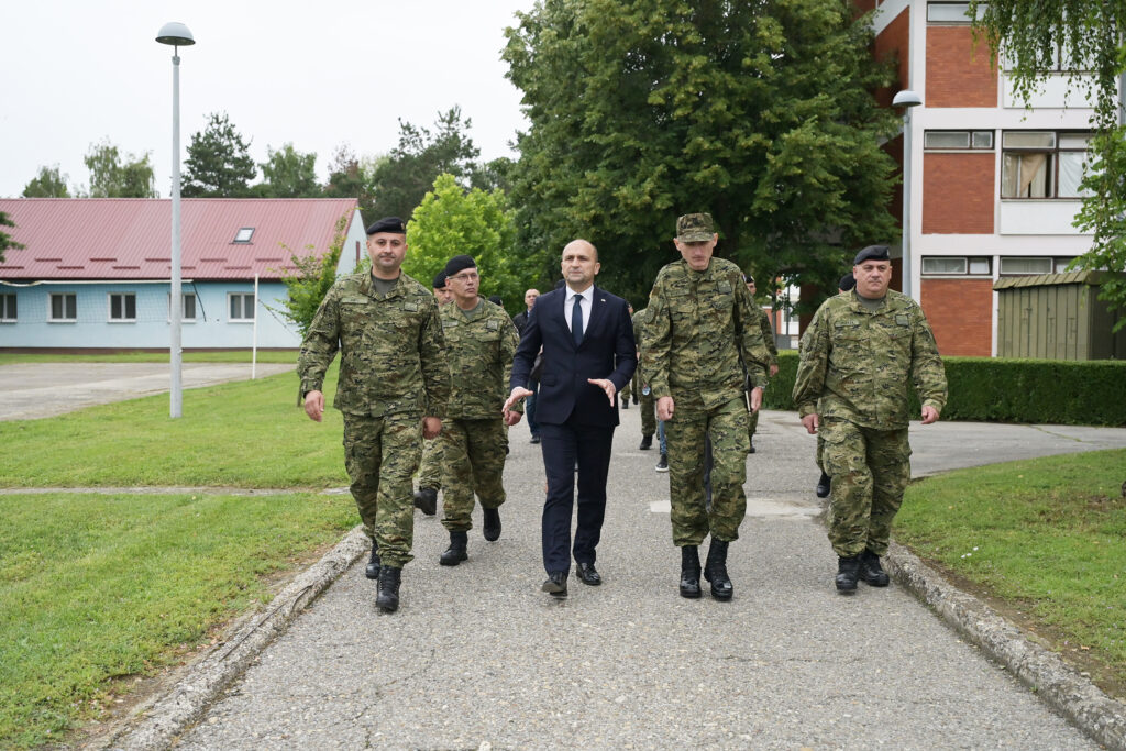 Slika https://www.morh.hr/wp-content/uploads/2024/06/2024-06-04-kune-1024x683.jpg