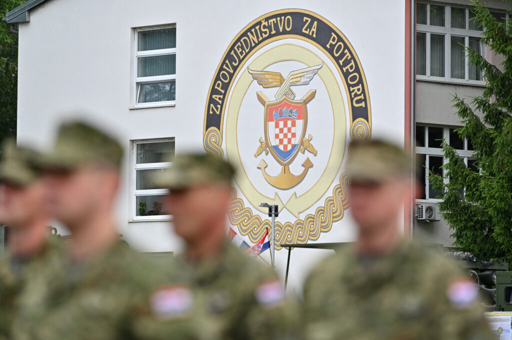 Slika https://www.morh.hr/wp-content/uploads/2024/06/2024-06-13-zzp-obljetnica-1024x681.jpg