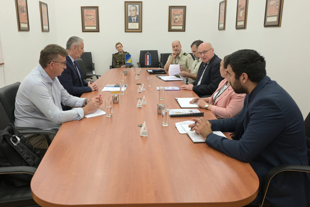 Slika https://www.morh.hr/wp-content/uploads/2024/06/2024-06-14-dt-jakop-zmo-bih-5-1024x683.jpg