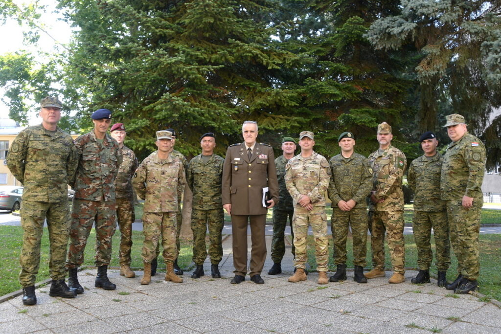 Slika https://www.morh.hr/wp-content/uploads/2024/07/2024-07-02-tecaj-za-docasnike-1024x683.jpg