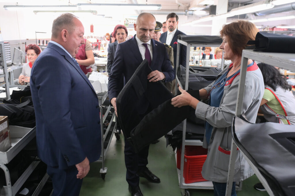 Slika https://www.morh.hr/wp-content/uploads/2024/09/2024-09-24-galko-02-1024x681.jpg