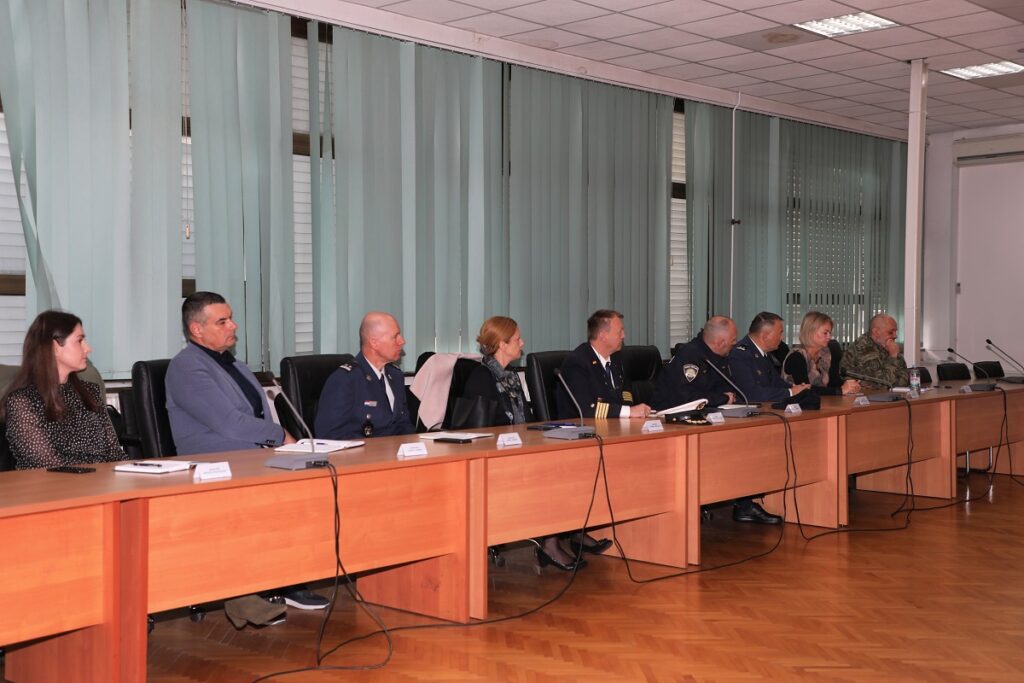 Slika https://www.morh.hr/wp-content/uploads/2024/09/2024-09-30-tecaj-strategijskog-planiranja-6-1024x683.jpg