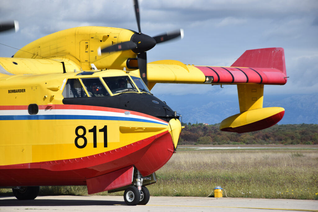 Slika https://www.morh.hr/wp-content/uploads/2024/10/2024-10-07-canadiar-1024x683.jpg