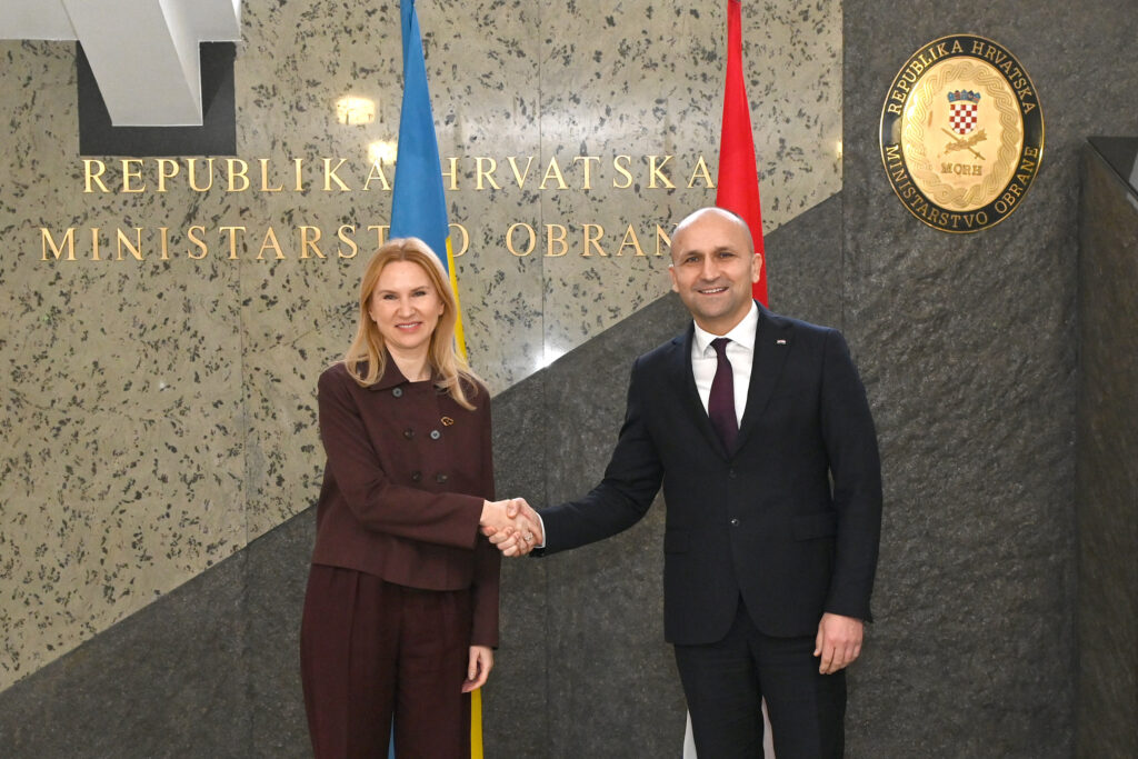 Slika https://www.morh.hr/wp-content/uploads/2024/11/2024-11-14-zamjenica-predsjednika-vrhovne-rade-ukrajine-1-1024x683.jpg