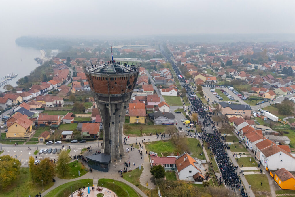 Slika https://www.morh.hr/wp-content/uploads/2024/11/2024-11-18-vukovar-1024x683.jpg