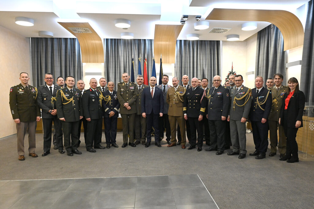 Slika https://www.morh.hr/wp-content/uploads/2024/12/2024-12-13-vdz-1024x683.jpg