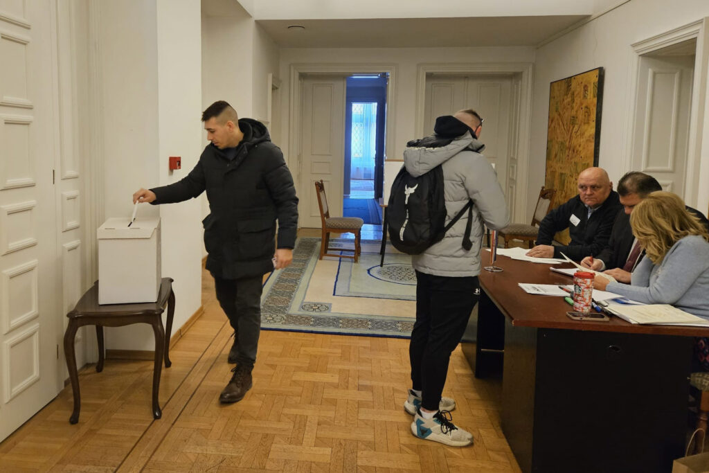 Slika https://www.morh.hr/wp-content/uploads/2025/01/2025-01-12-glasovanje-hu-7-1024x683.jpg