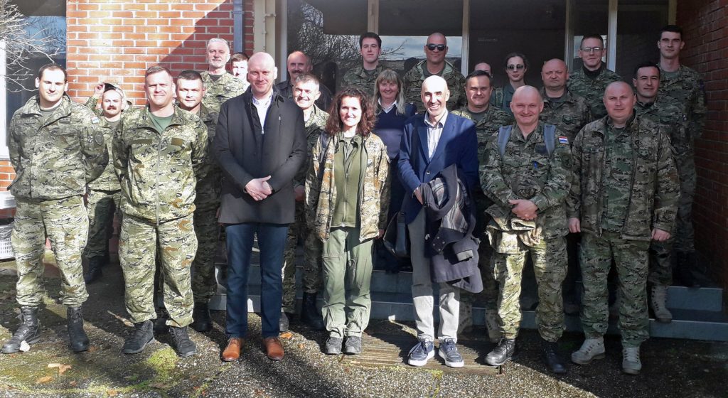 Slika https://www.morh.hr/wp-content/uploads/2025/03/2025-03-11-predavanje-o-islamu-1024x560.jpg