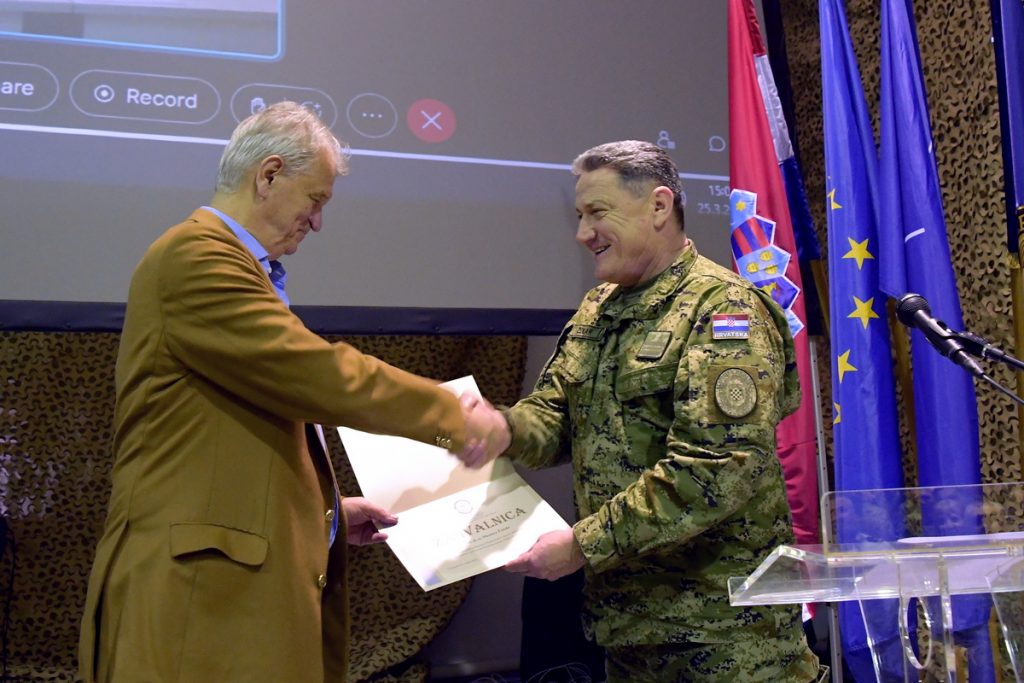 Slika https://www.morh.hr/wp-content/uploads/2025/03/2025-03-27-zuzul-predavanje-hvu-1024x683.jpg