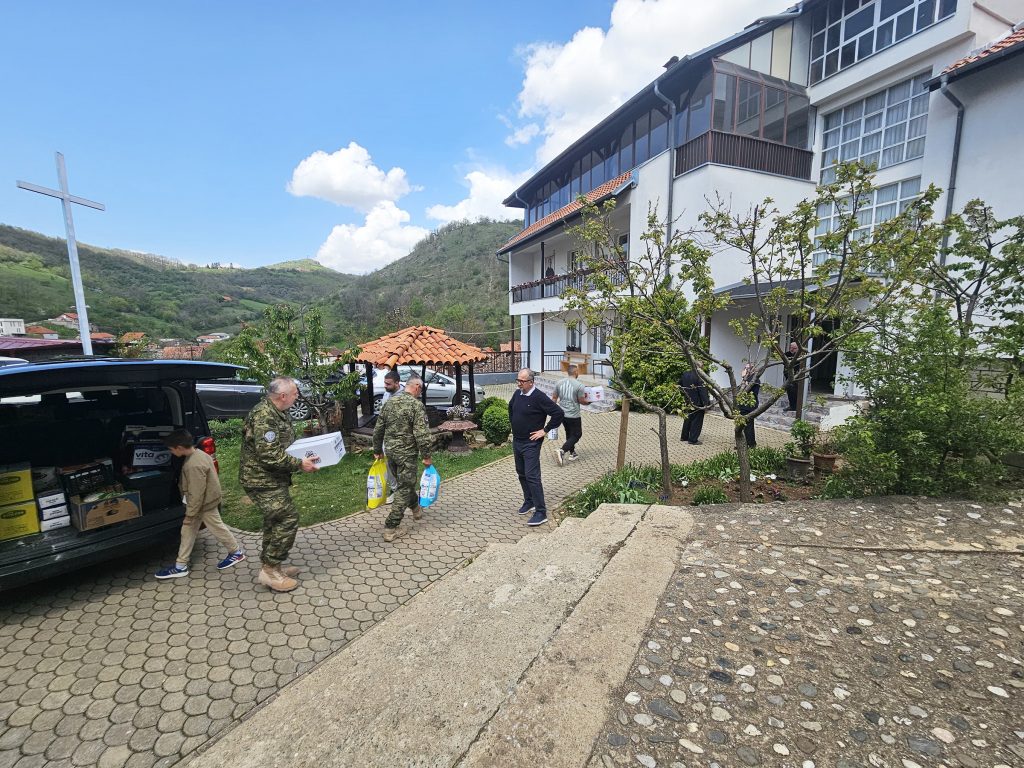 Slika https://www.morh.hr/wp-content/uploads/2025/04/2025-04-24-24-hrvcon-pomoc-janjevu-1024x768.jpg