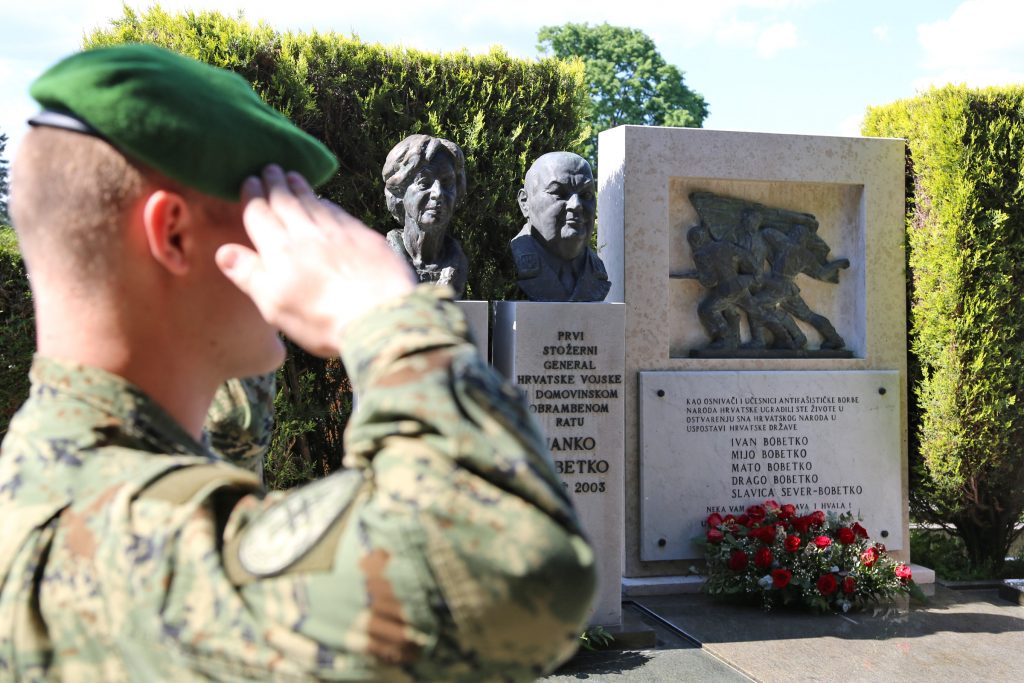 Slika https://www.morh.hr/wp-content/uploads/2025/04/2025-04-29-bobetko-obljetnica-1024x683.jpg