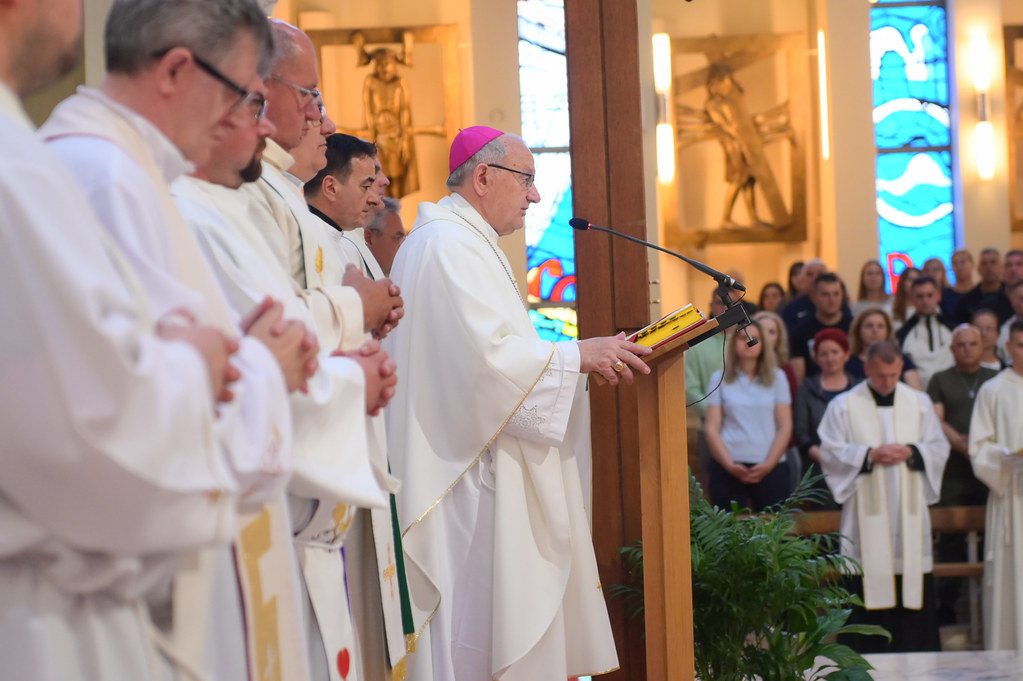 Slika https://www.morh.hr/wp-content/uploads/2025/05/2025-05-12-lourdes-2024-2.jpg