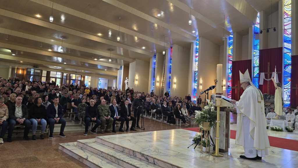 Slika https://www.morh.hr/wp-content/uploads/2025/05/2025-05-13-zapocelo-vojno-hodocasce-03-1024x577.jpg