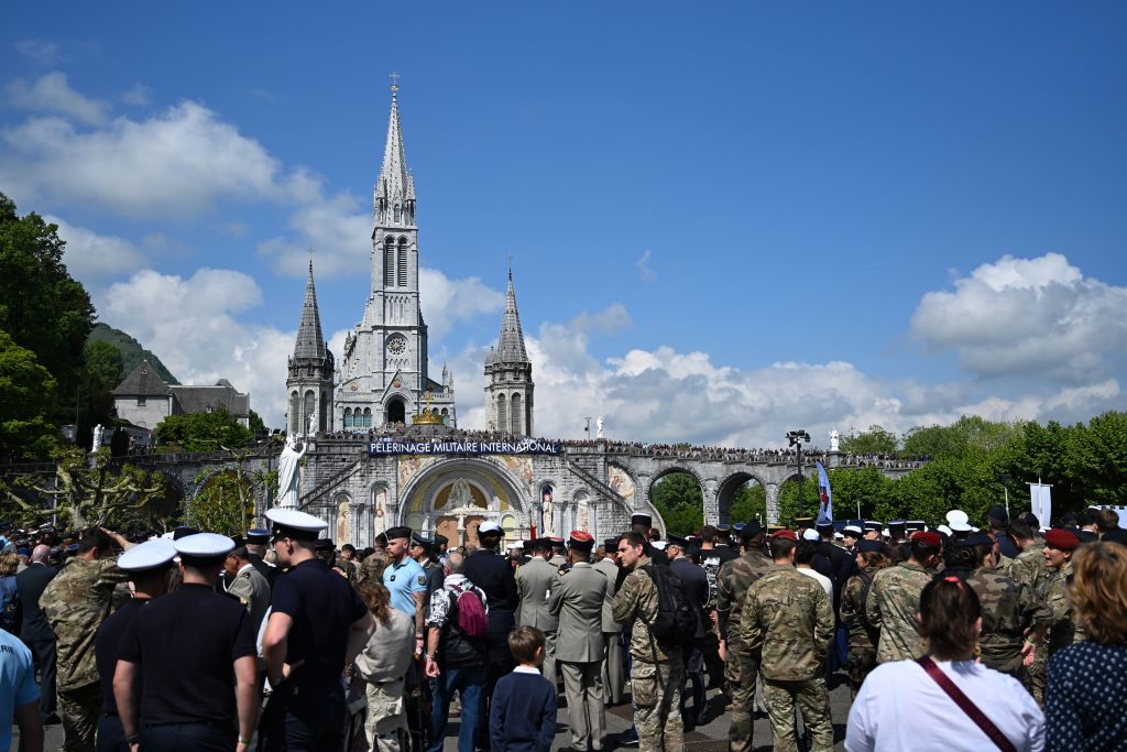 Slika https://www.morh.hr/wp-content/uploads/2025/05/2025-05-17-lurdes-3-1024x683.jpg