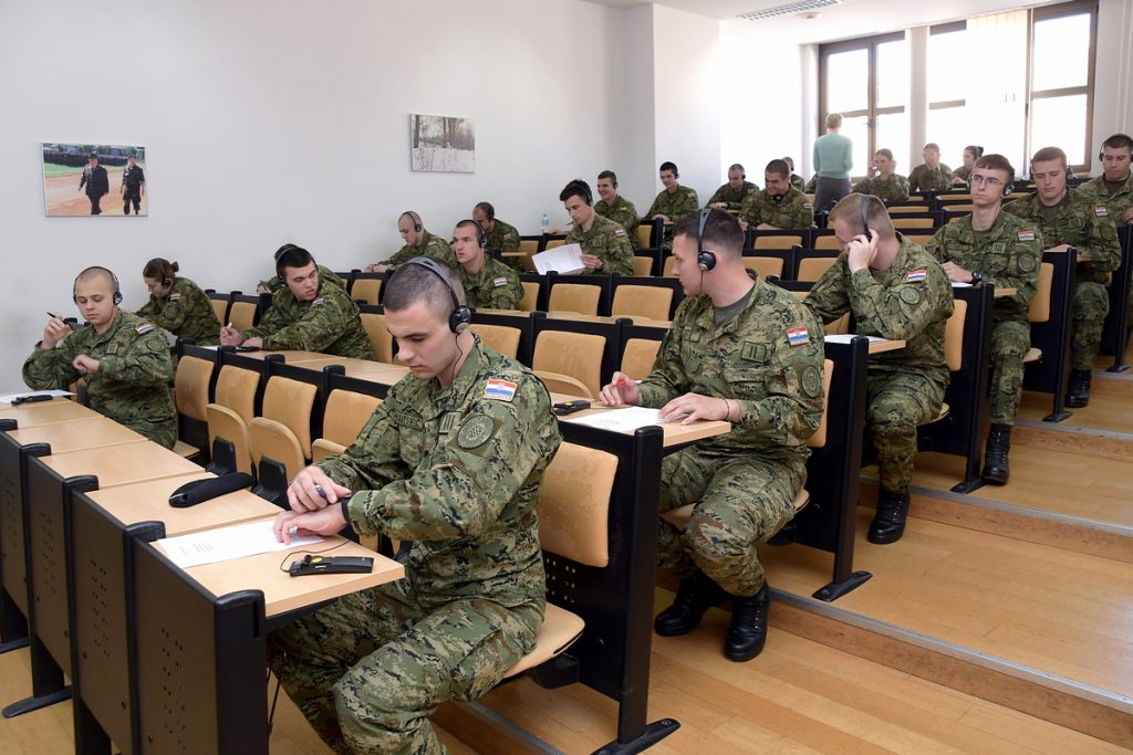 Slika https://www.morh.hr/wp-content/uploads/2025/05/2025-05-19-stanag-os-republike-slovenije-1024x683.jpg
