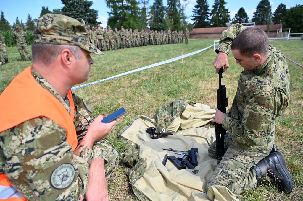 Slika https://www.morh.hr/wp-content/uploads/2025/07/2025-07-11-rocnici-natjecanje-1024x681.jpg